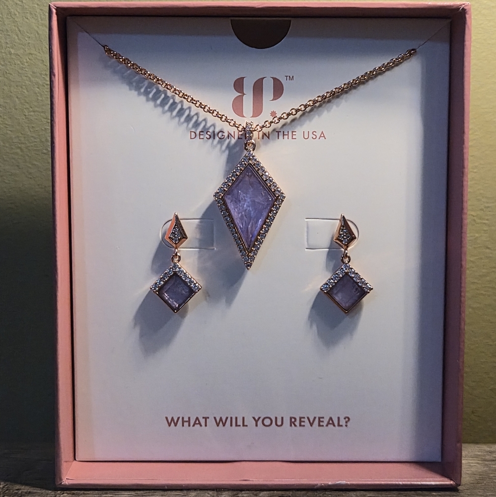 Elegant Purple and Gold Necklace Set